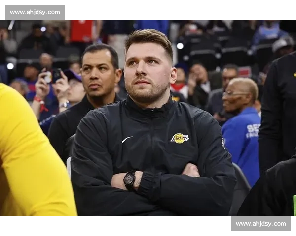 雷迪克调侃东契奇：4 次机会丢了 50 分，49 分却更炸场